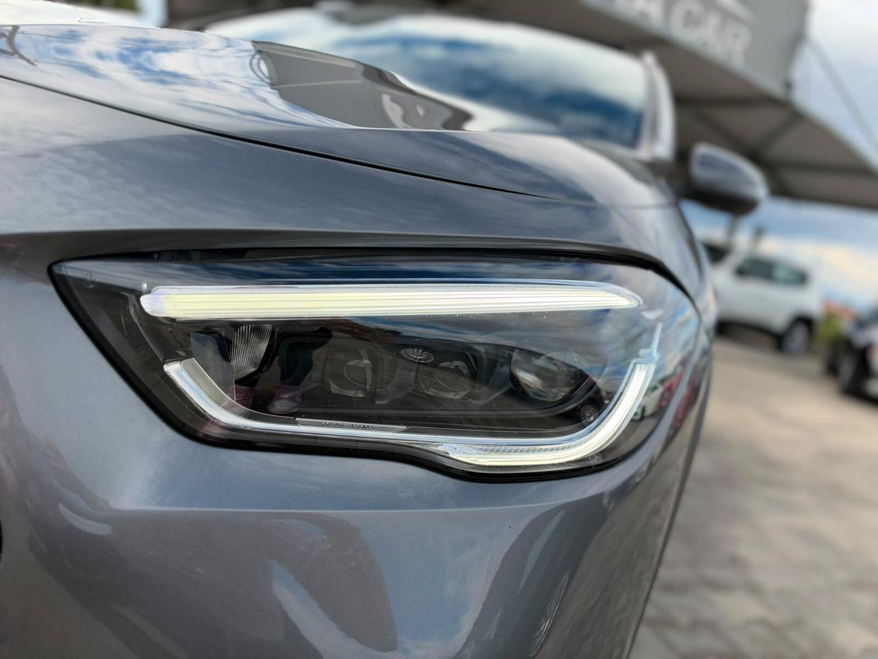 MERCEDES GLA 200D PREMIUM AMG 150CV