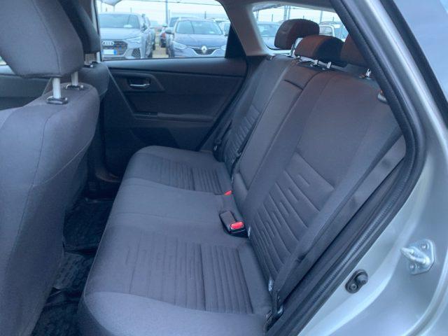 TOYOTA Auris Touring Sports 1.8 Hybrid Lounge