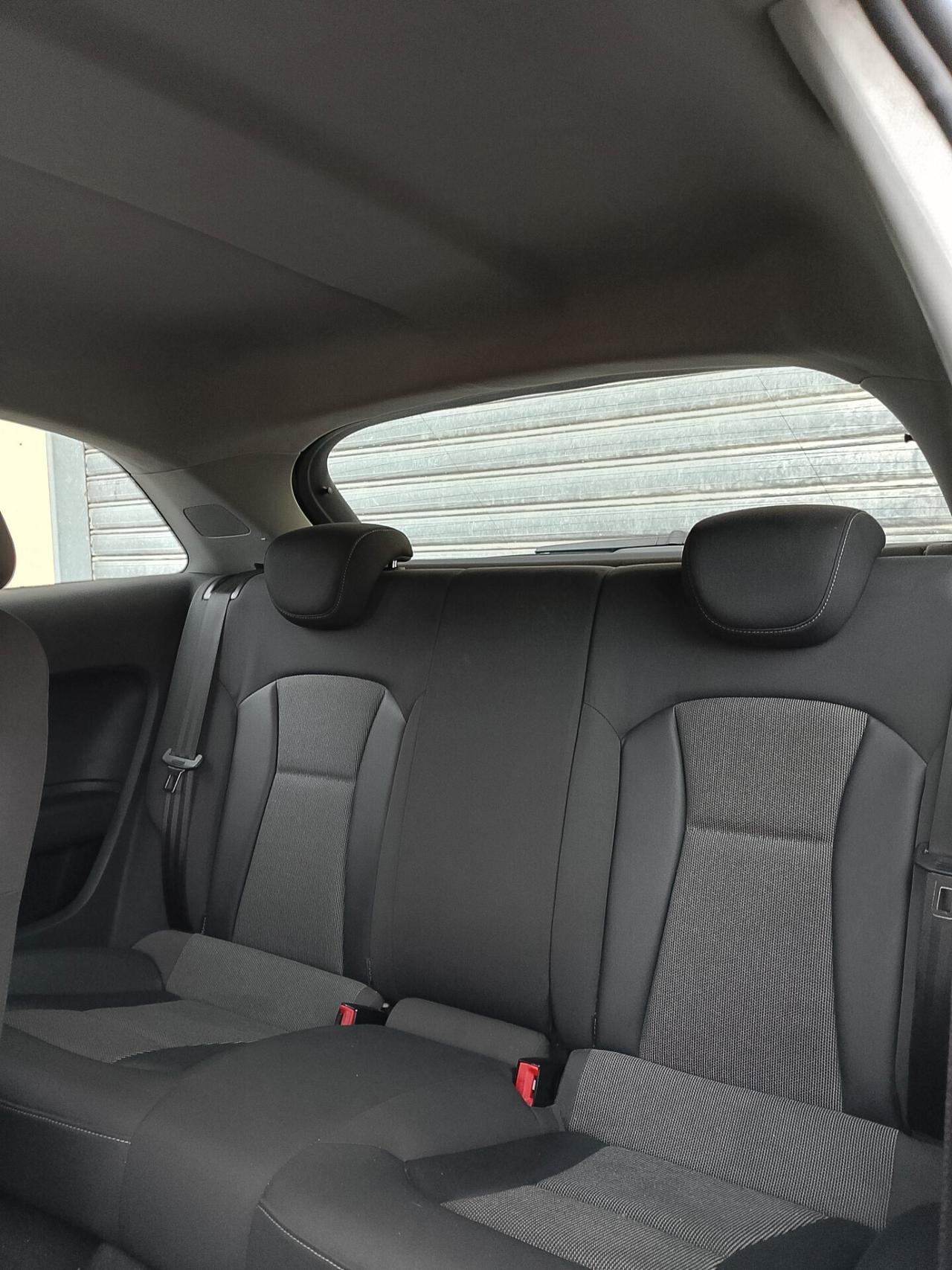 Audi A1 1.6 TDI 105 CV Attraction