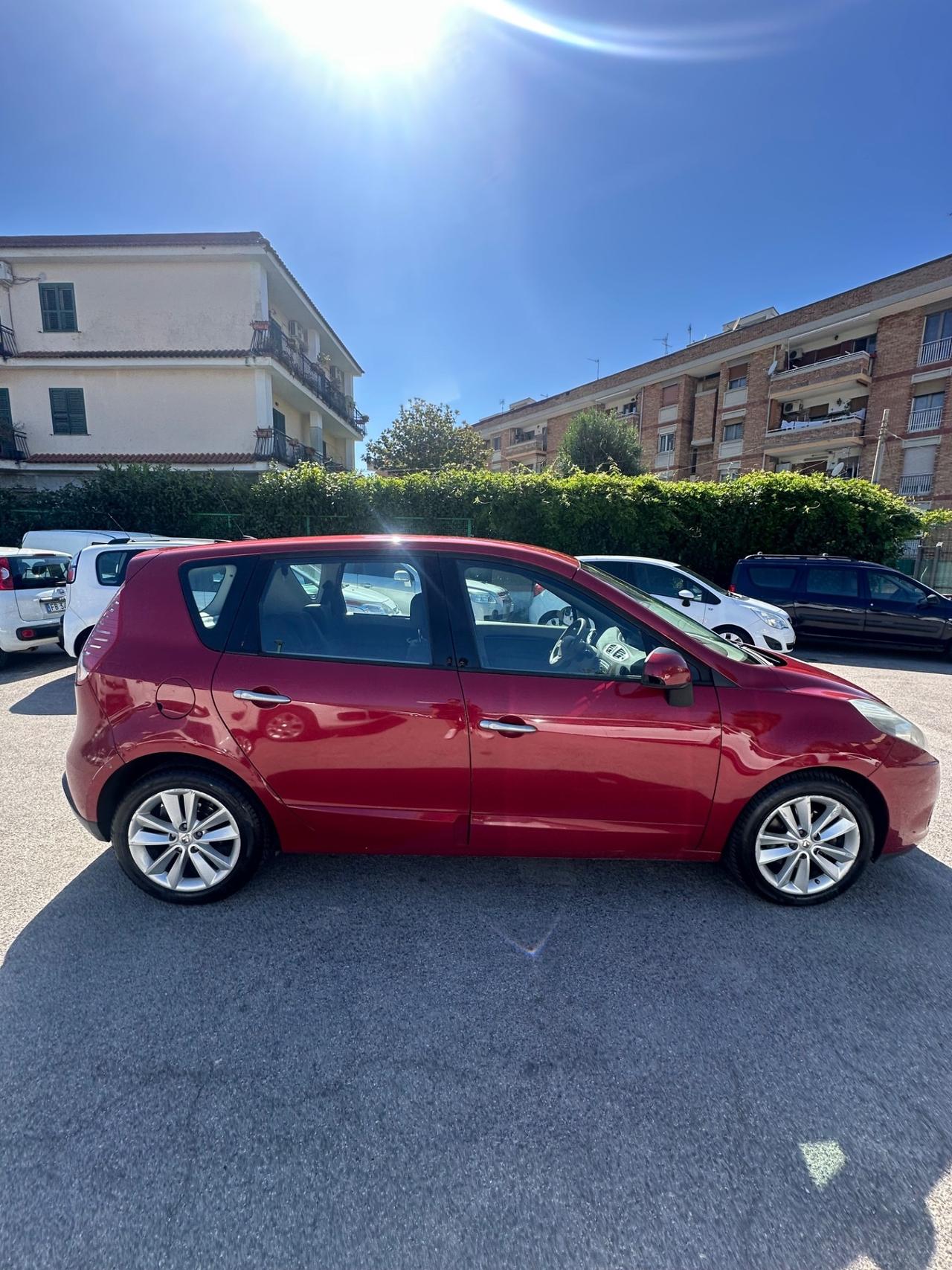 Renault Scenic Scénic X-Mod 1.5 dCi 110CV Luxe