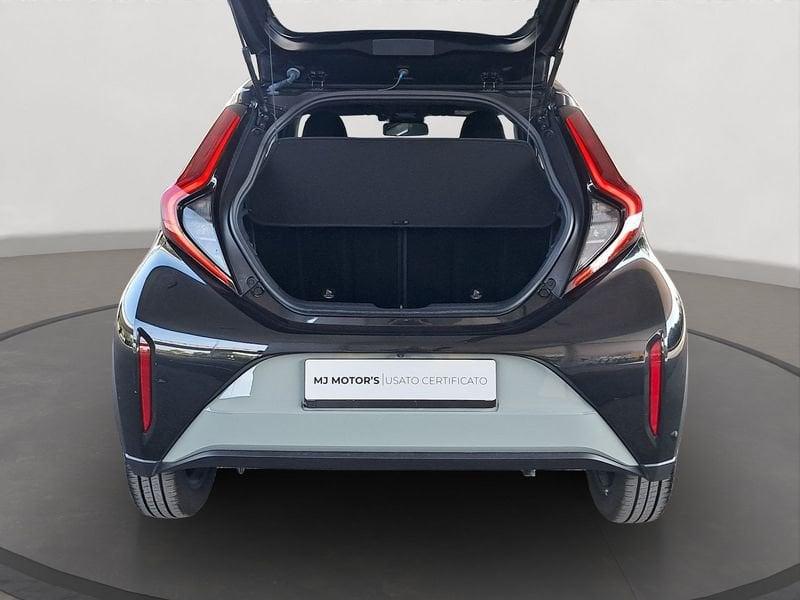 Toyota Aygo X 1.5 HYBRID 115 Icon CVT