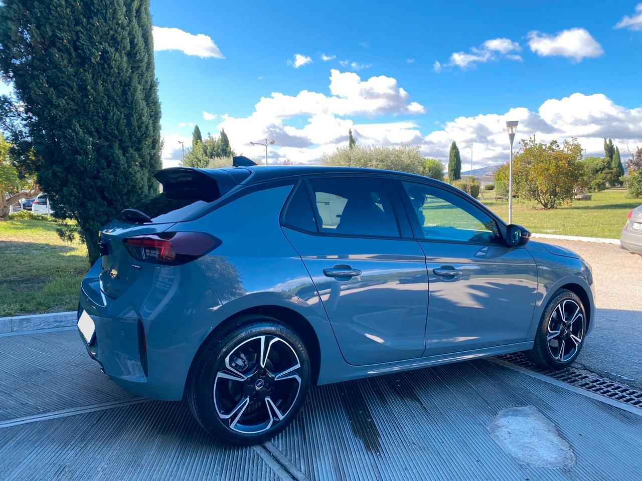 Opel Corsa Hybrid 110 CV aut. GS