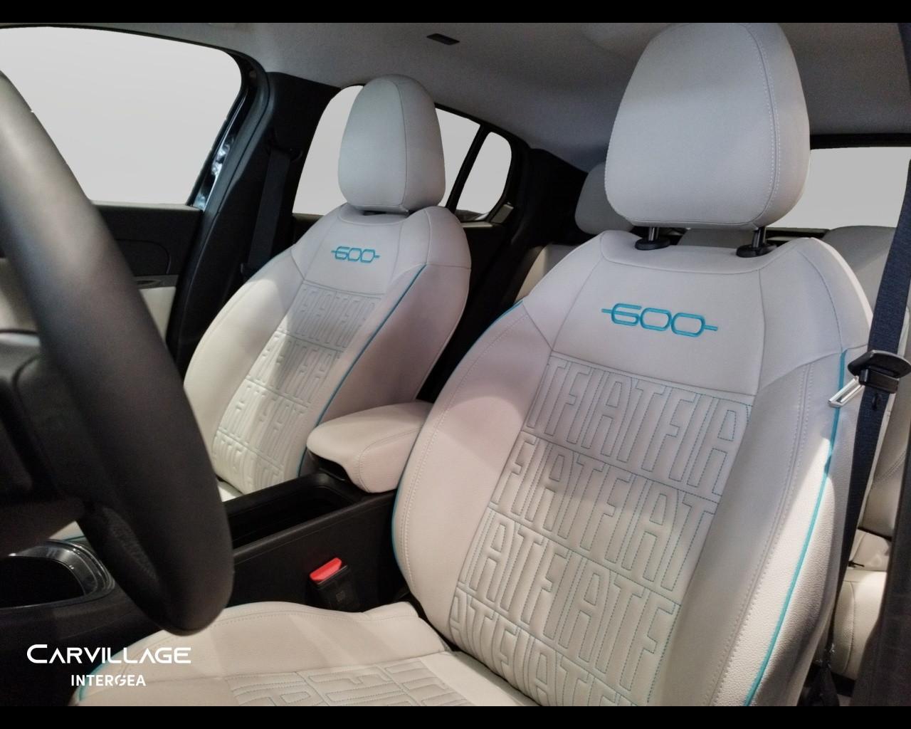 FIAT 600 1.2 hybrid La Prima 110cv auto