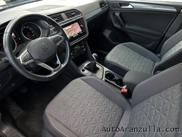 VOLKSWAGEN Tiguan 2.0 TDI 122CV SCR Life Navi - Fari Led
