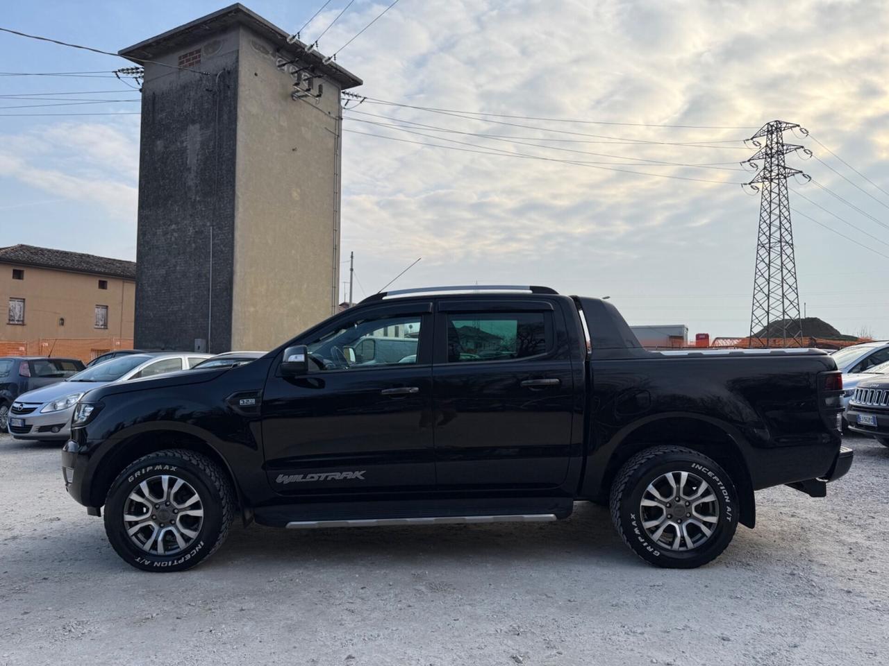 Ford Ranger 3.2 TDCi DC Wildtrak SHADOW BLACK