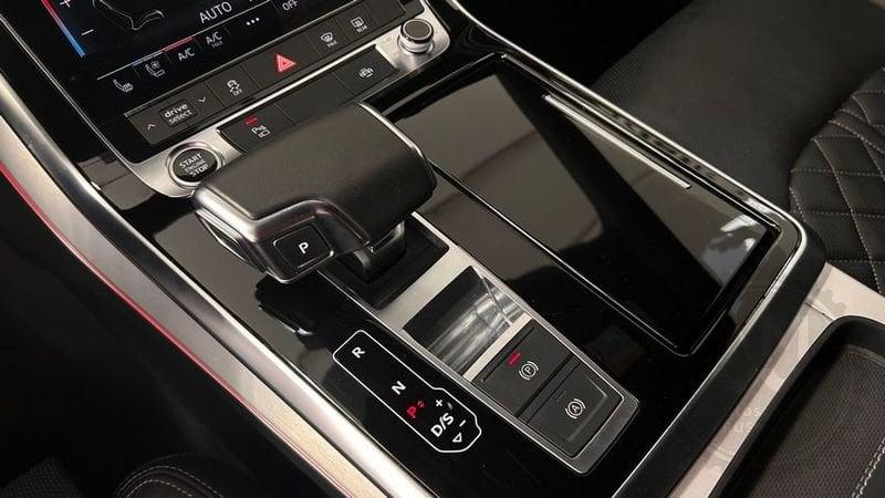Audi Q8 50 TDI 286cv quattro tiptronic Sport PACK BLACK PLUS