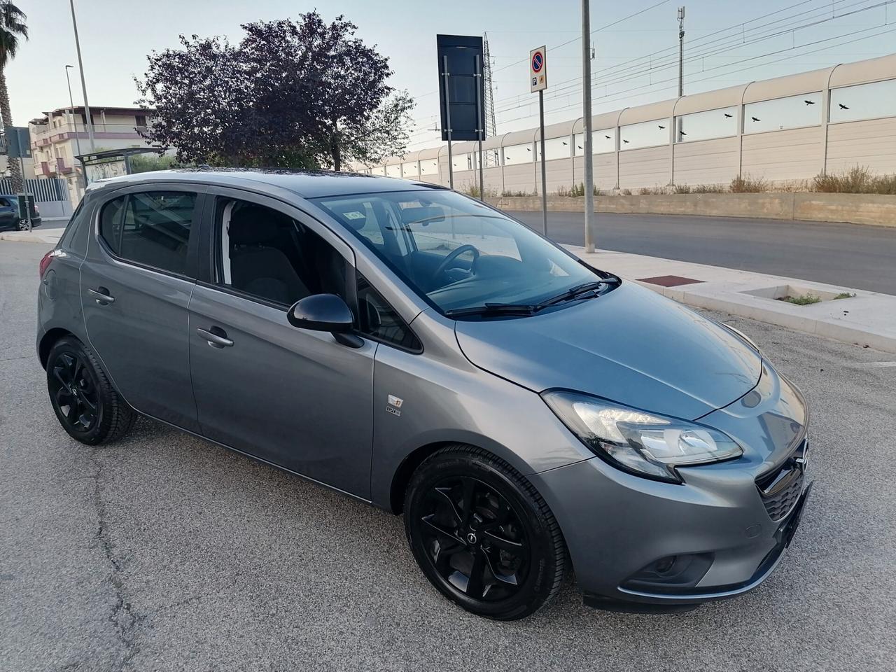 Opel Corsa 1.2 5 porte Black Edition 2019 NEOPATENTATI