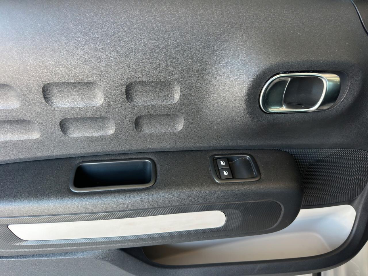 Citroen C3 BlueHDi 100 S&S Plus