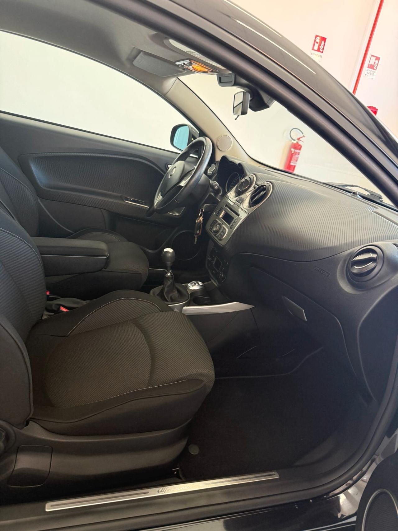 Alfa Romeo MiTo 1.4 105 CV M.air S&S Distinctive Sport Pack
