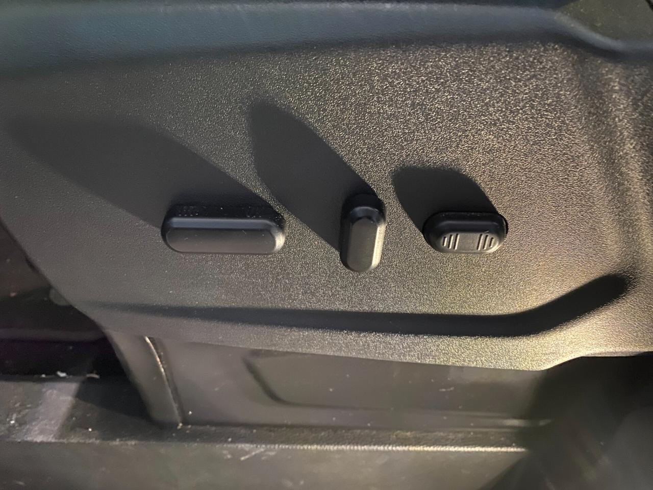 FORD TOURNEO CUSTOM 320 2.0 EcoBlue 130CV Aut. PC