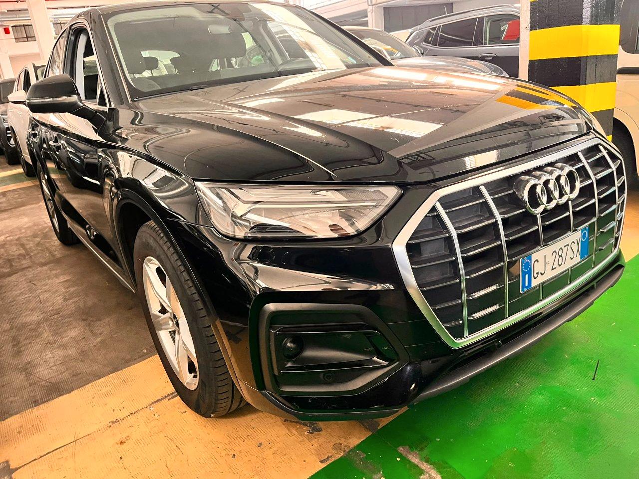 Audi Q5 SPORTBACK 35 TDI Business Advanced S Q5 SPORTBACK 35 TDI Business Advanced S