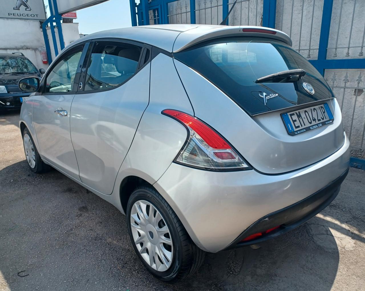 Lancia Ypsilon 1.2 GPL DELLA CASA ANNO 2012