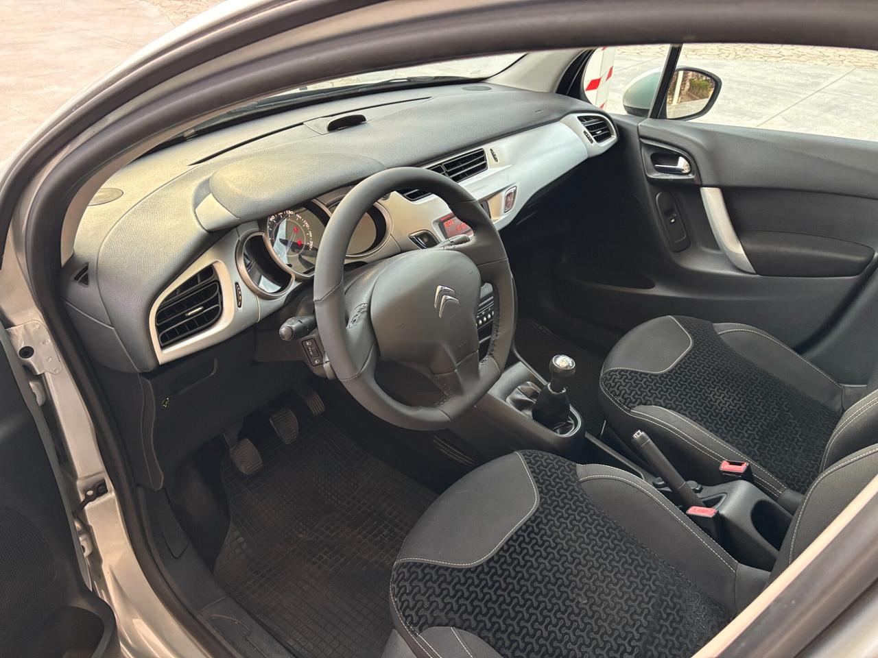 Citroen C3 1.4 Exclusive Style Eco GPL-2010