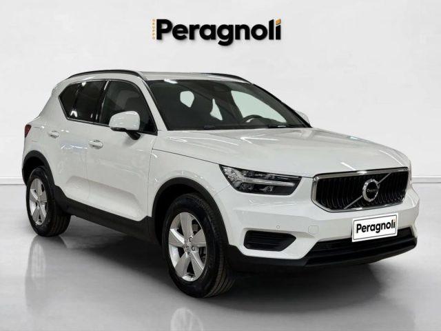 VOLVO XC40 T3 MOMENTUM CORE AUTOMATICA