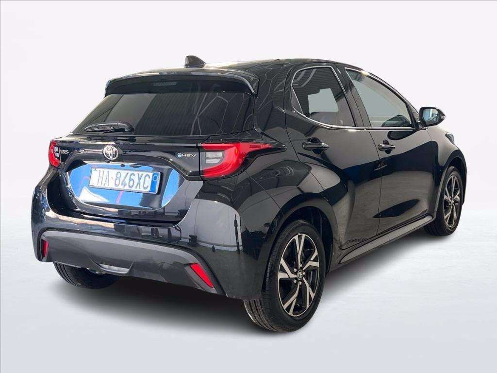 TOYOTA Yaris 1.5h Trend del 2025