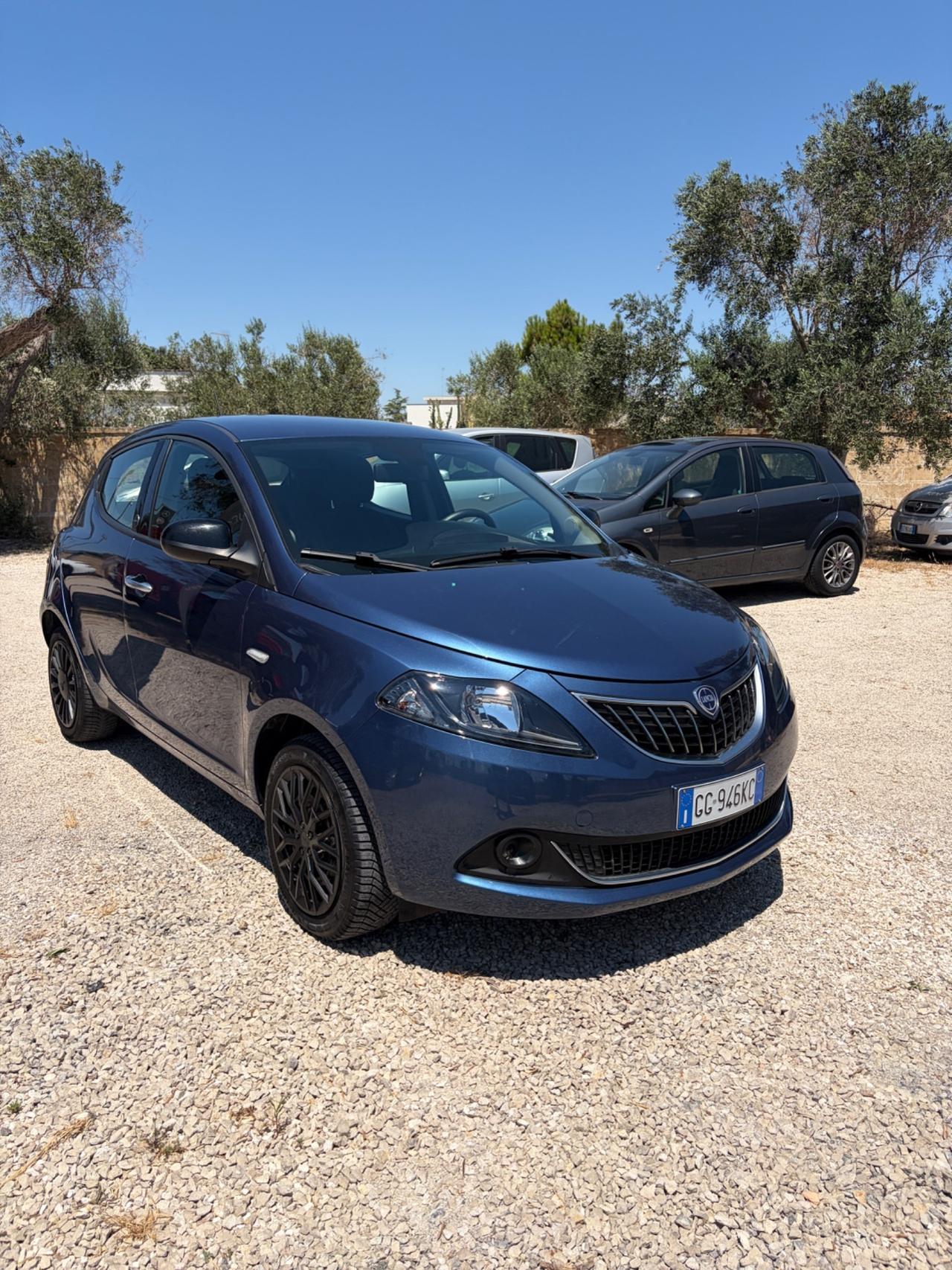 Lancia Ypsilon 1.0 FireFly 5 porte S&S Hybrid Ecochic Gold