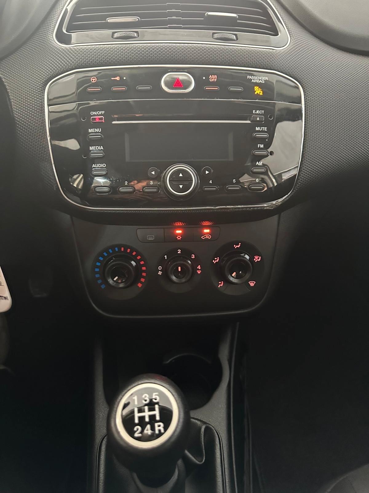 Fiat Punto 1.3 MJT II 75 CV 5 porte Street