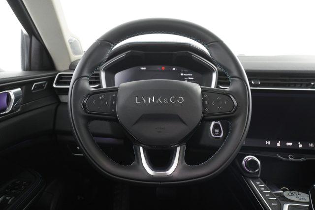 LYNK & CO 01 01 PHEV