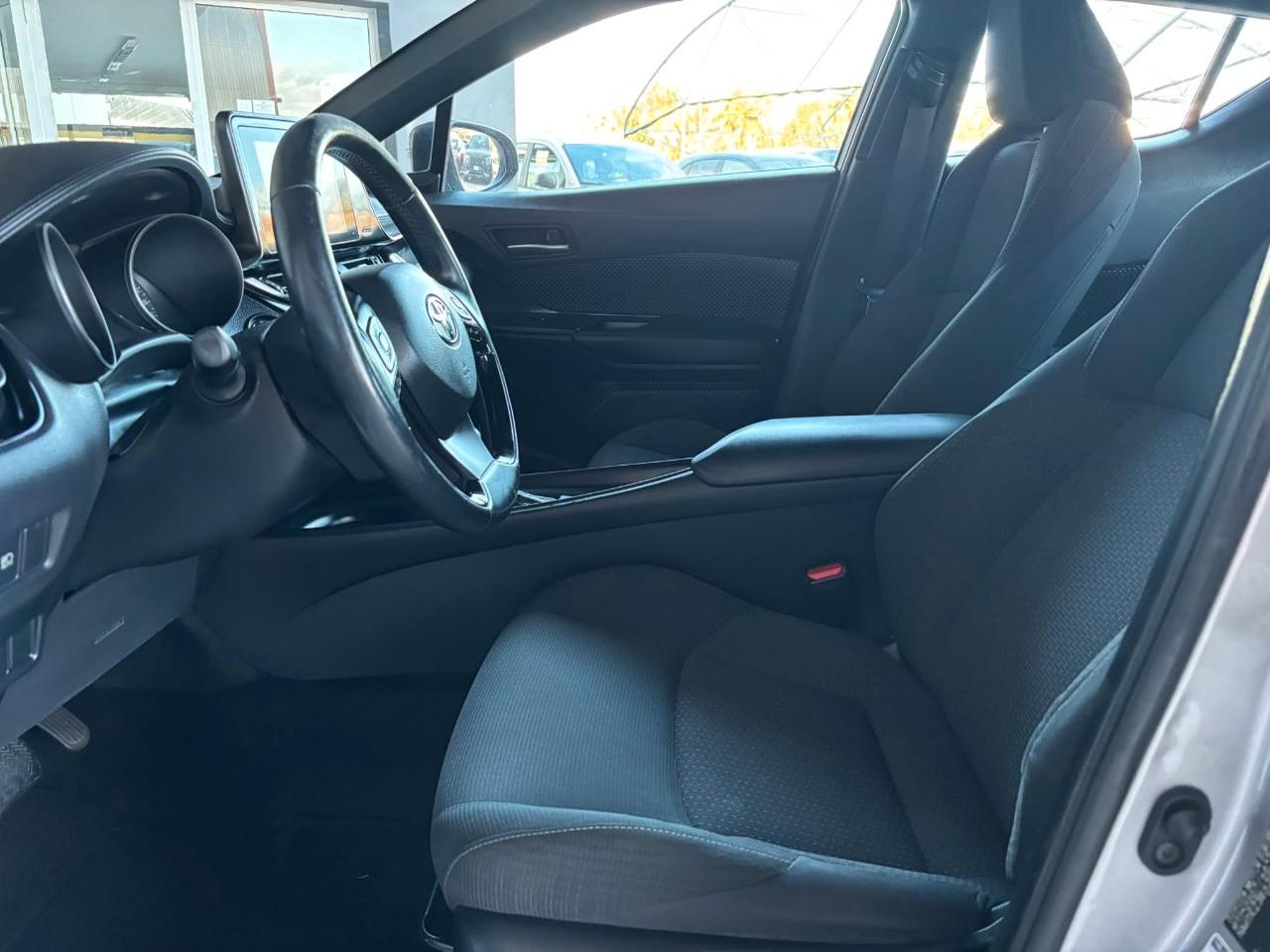 Toyota C-HR 5 Porte C-HR 1.8h Active 2wd e-cvt
