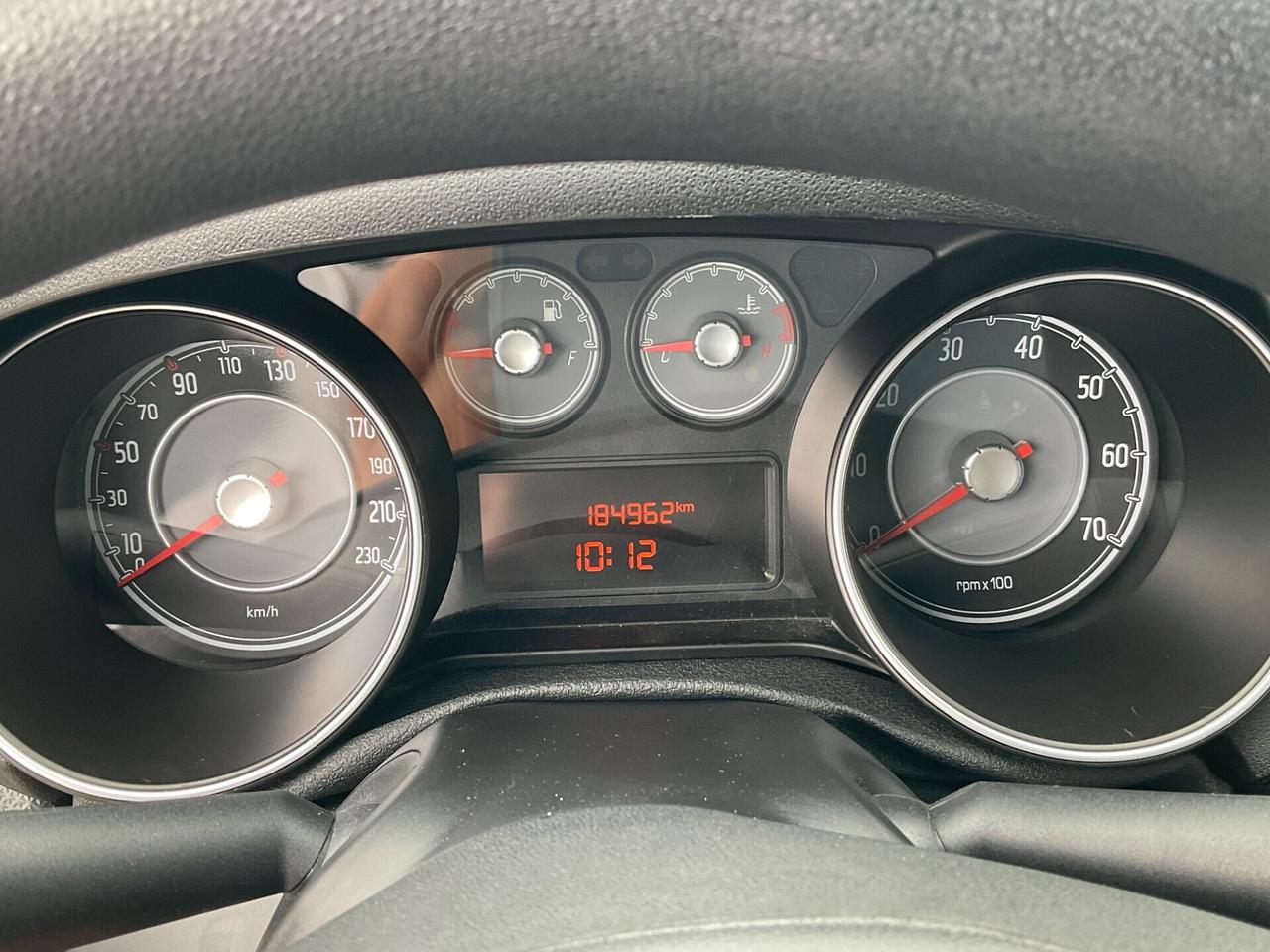 Fiat Punto 1.3 MJT II 75 CV 5 porte Virgin Radio