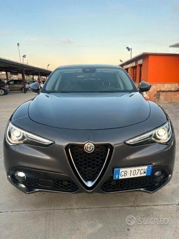 Alfa Romeo Stelvio 2.2 190 CV AT8 Q4 Super 2 ANNI GARANZIA