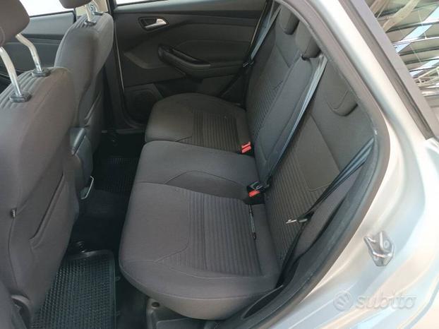 Ford Focus 1.5 tdci Titanium 120cv 5p