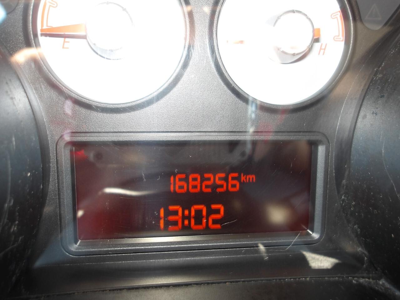 FIAT PUNTO 1.4 BENZ-2013