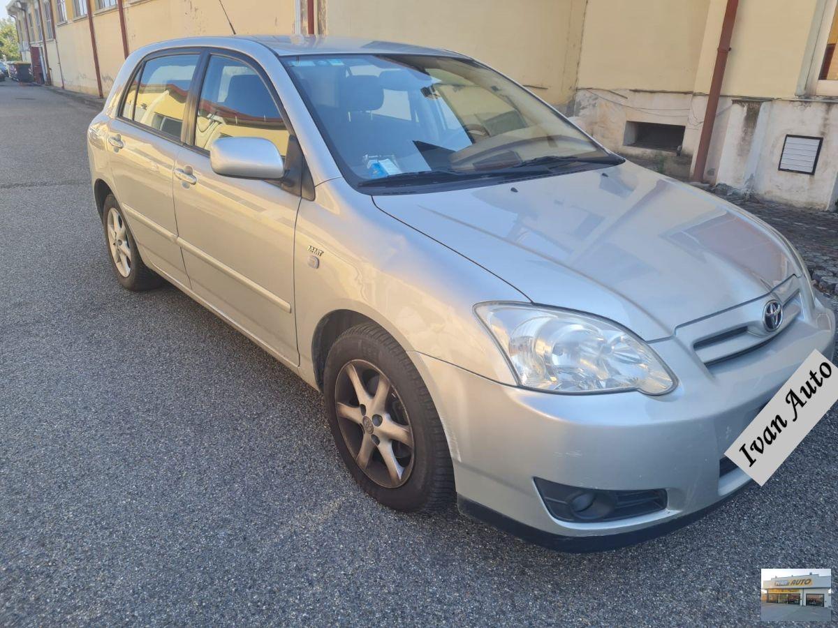 TOYOTA Corolla 1.4 D-4D M-MT-Automatica