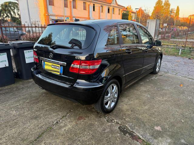MERCEDES-BENZ B 180 CDI Executive