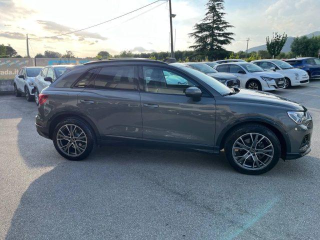 AUDI Q3 35 TDI quattro Business Advanced