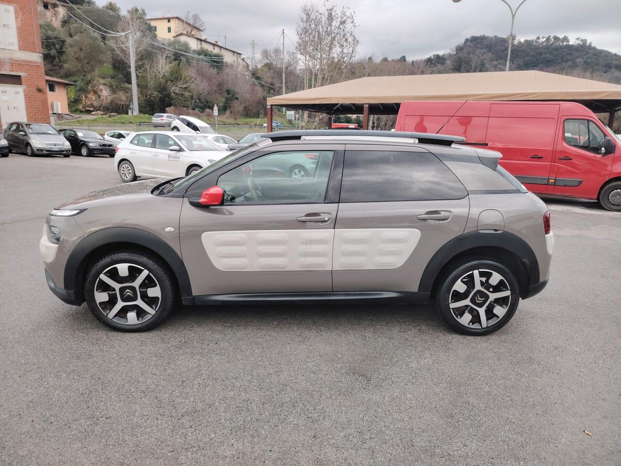 Citroen C4 Cactus 1.6 e-HDi 92 ETG6 Shine - NEOPATENTATI