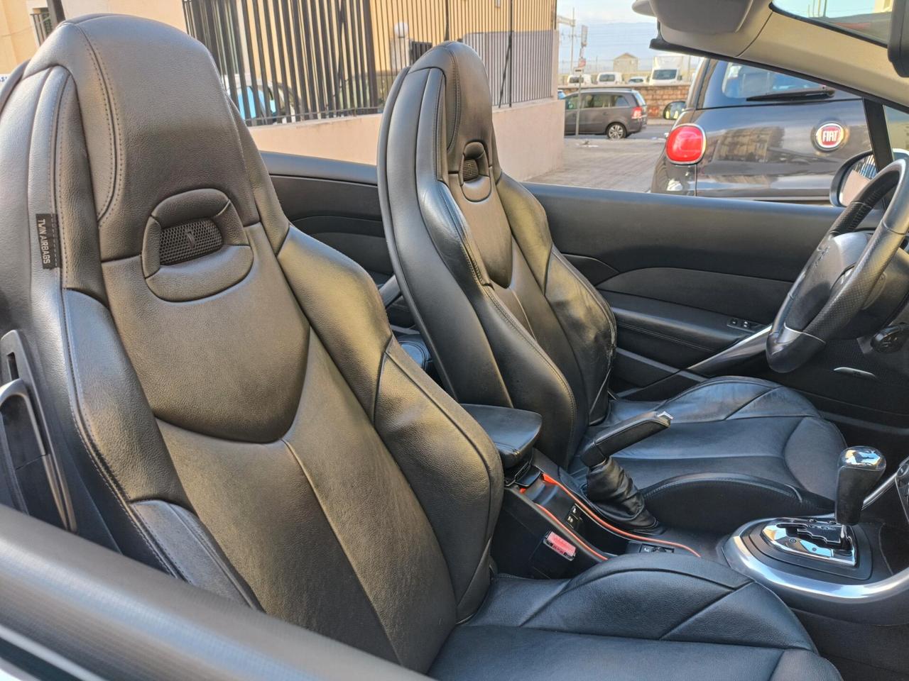 Peugeot 308 2.0 HDi 136CV CC aut. Féline