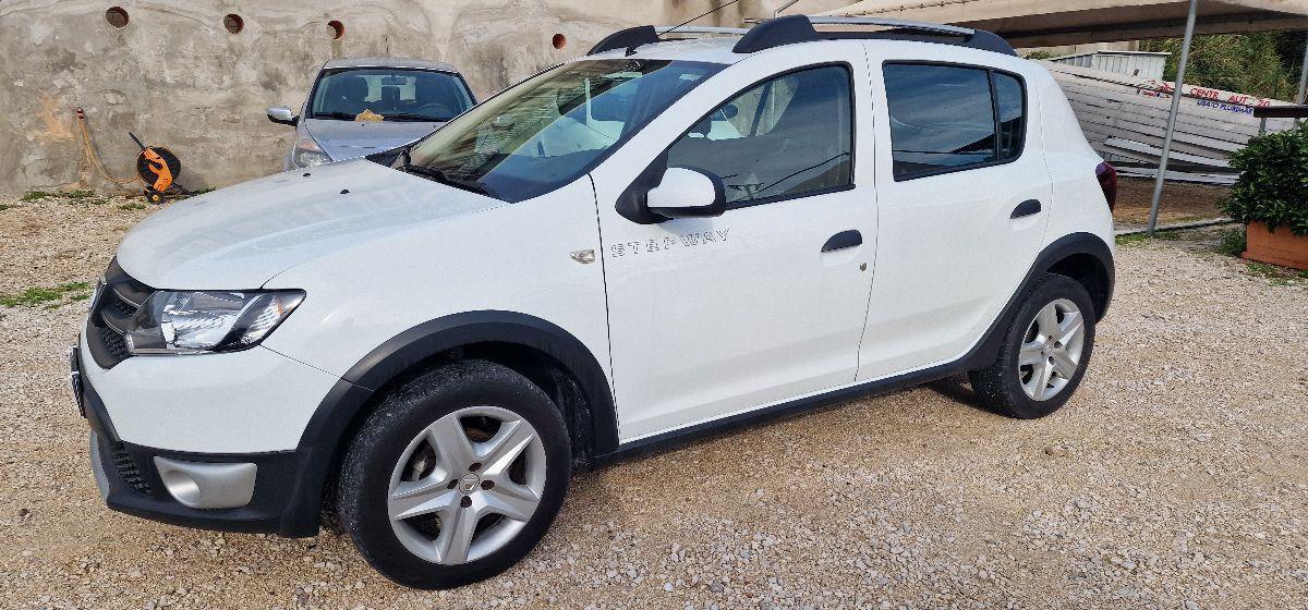 DACIA Sandero 0.9 TCe T-GPL 90 CV S&S Lauréate