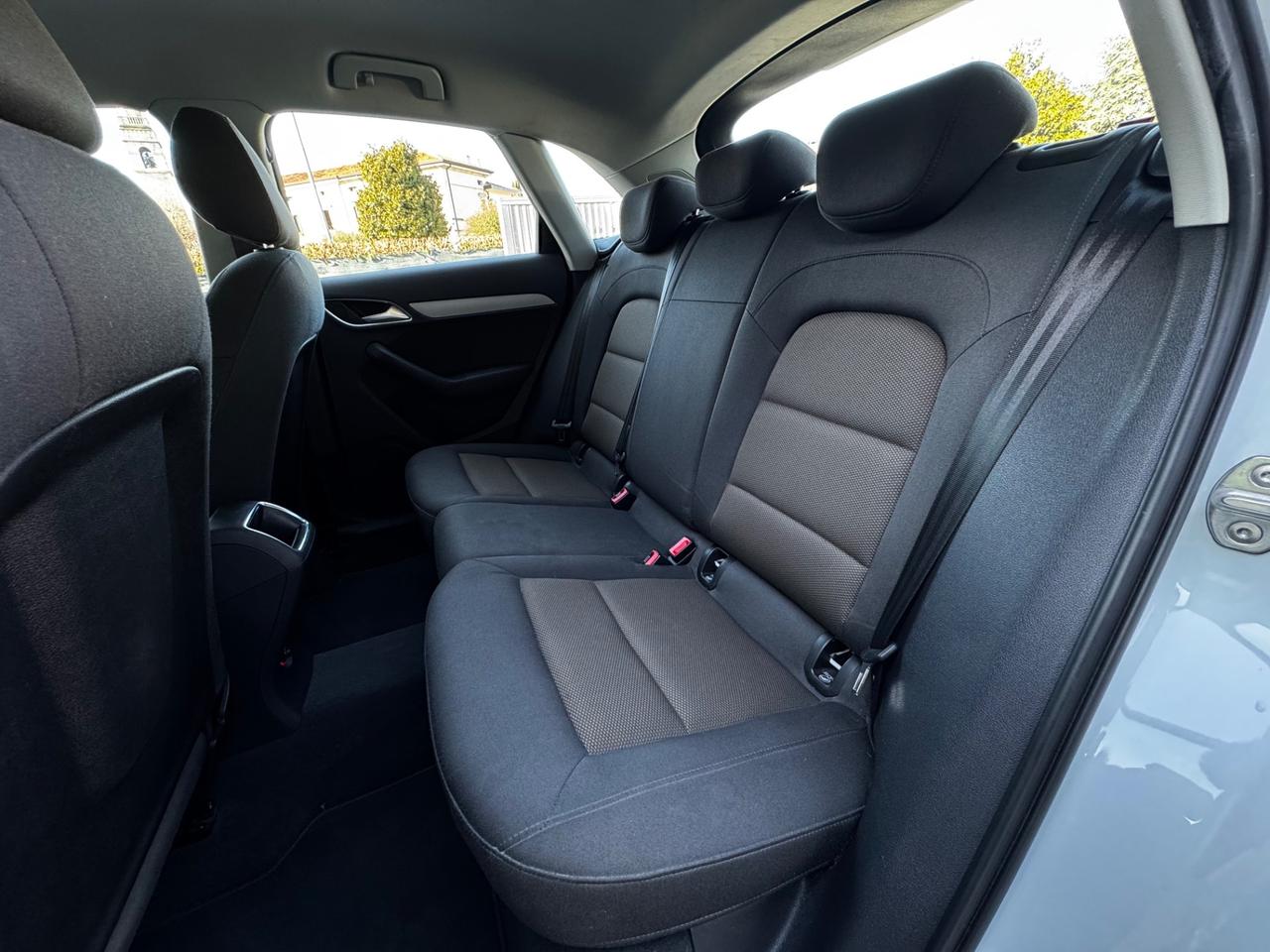 Audi Q3 2.0 TDI 177 CV quattro S tronic Business Plus