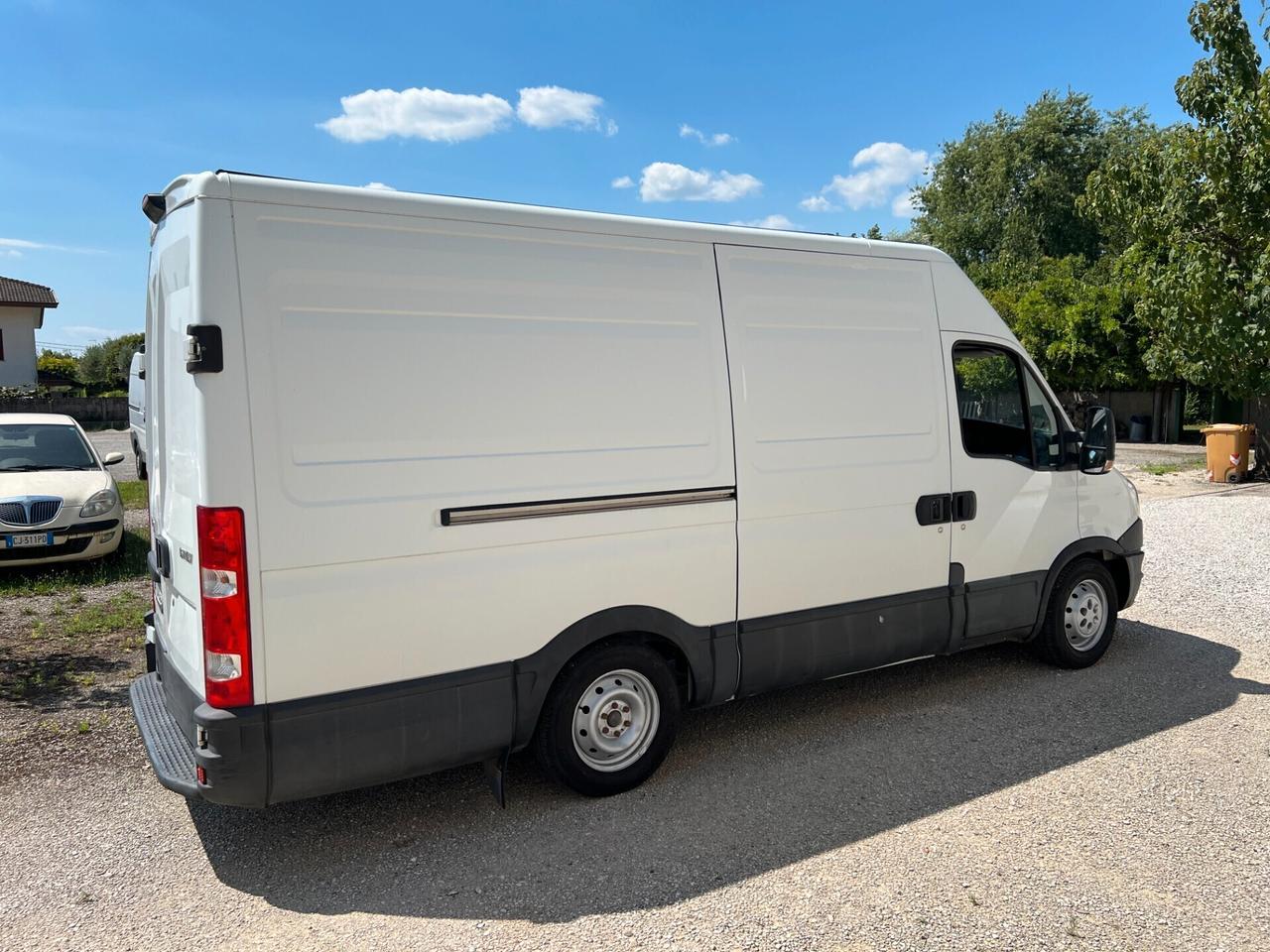Iveco Daily 35S15 2.3 HPT 145 CV PL-TA Furgone