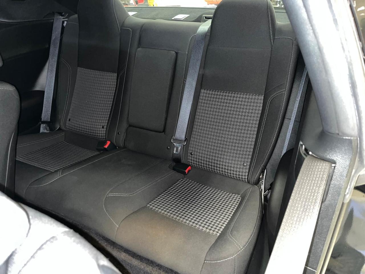 Dodge Challenger V6 3.6 STX AWD