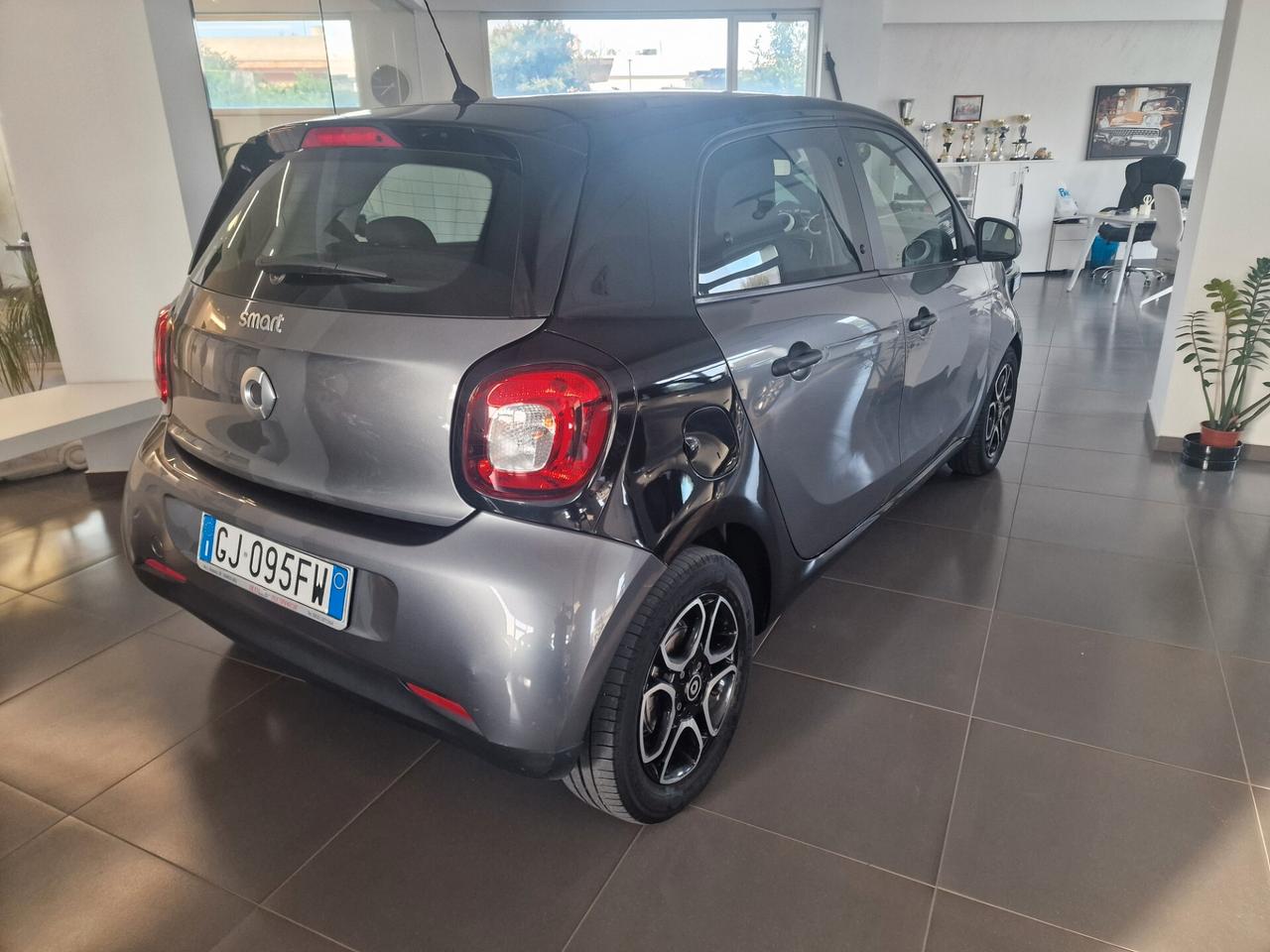 Smart ForFour 70 1.0 Prime