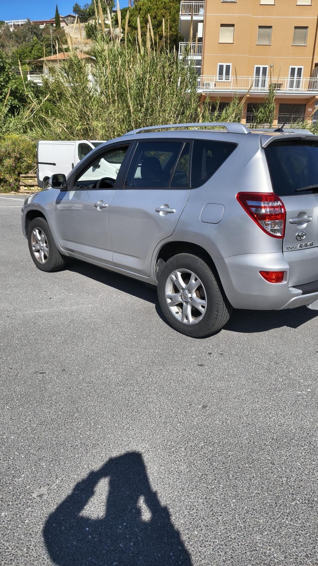 Toyota RAV 4 RAV4 Crossover 2.2 D-4D 150 CV DPF Luxury