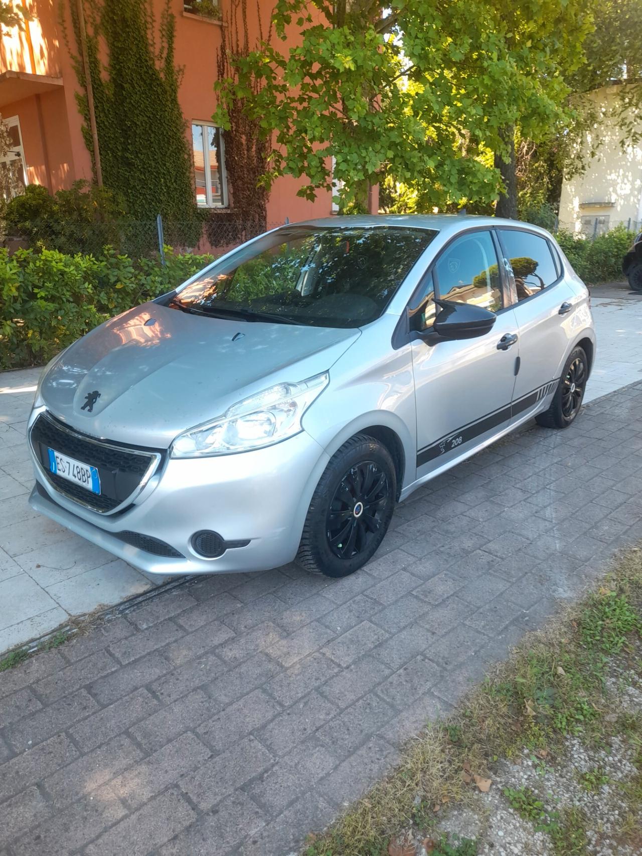Peugeot 208 1.0 VTi 68 CV 5 porte