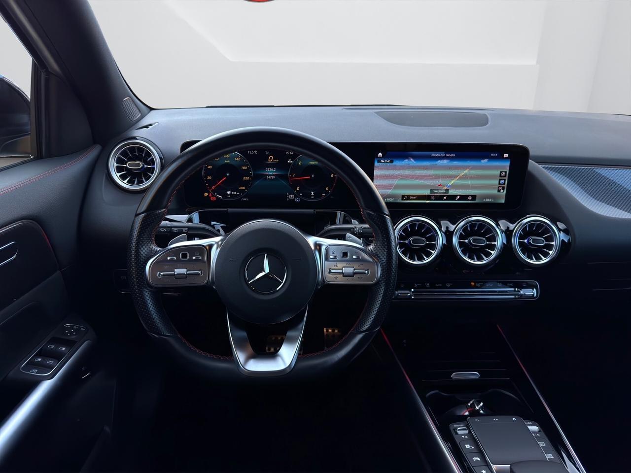 MERCEDES-BENZ GLA 180 d AUTOMATIC. PREMIUM AMG -MY23