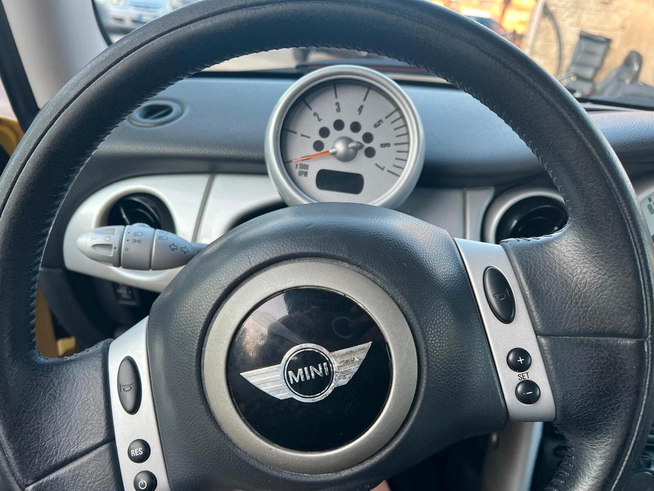 Mini 1.4 tdi One D de luxe