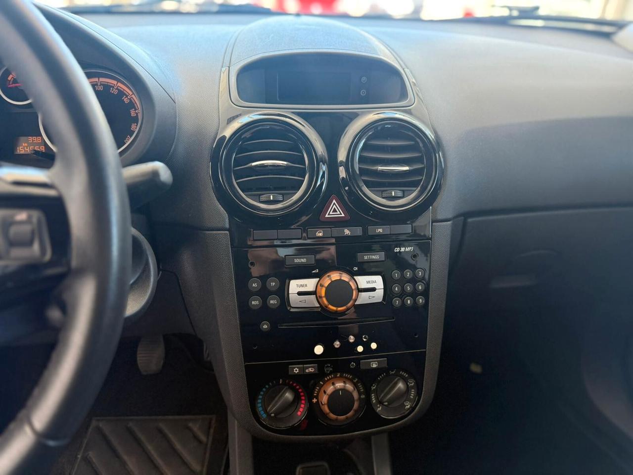 Opel Corsa 1.2 GPL X NEOPATENTATI 2013
