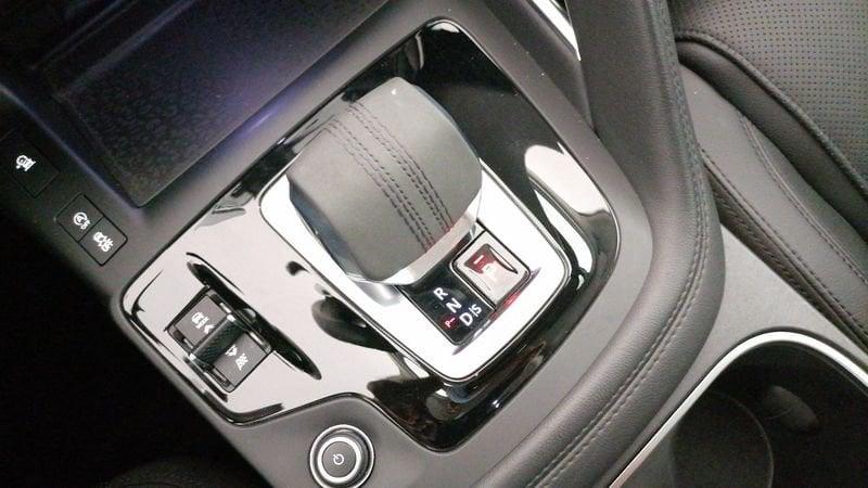 Jaguar E-Pace 2.0d i4 mhev SE awd 163cv auto