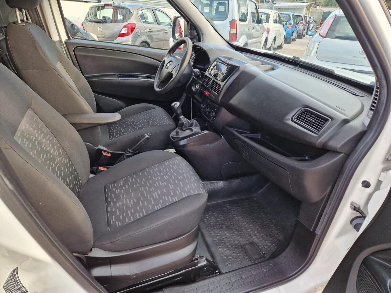 Opel Combo 1.3 CDTi 90CV PL-TN Blitz N1