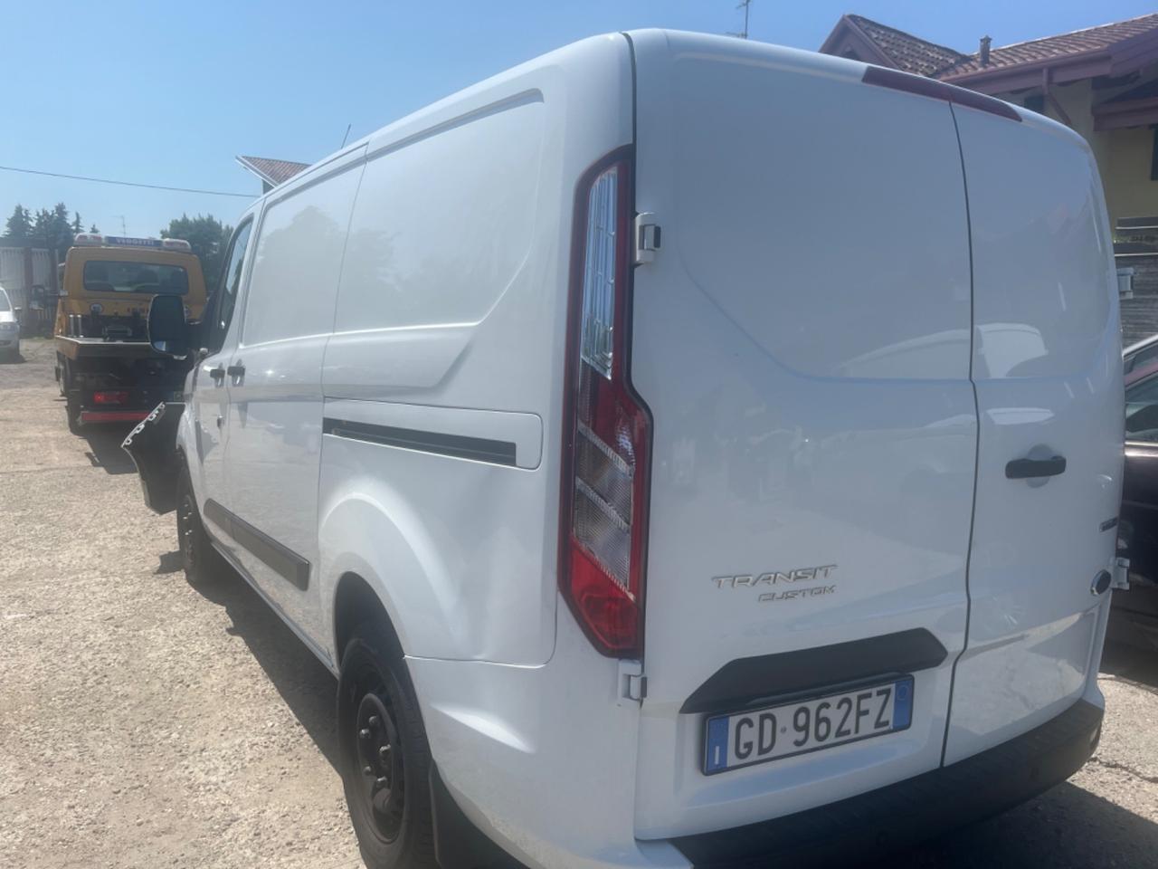 Ford transit custum hybrid 2021 sinistrato