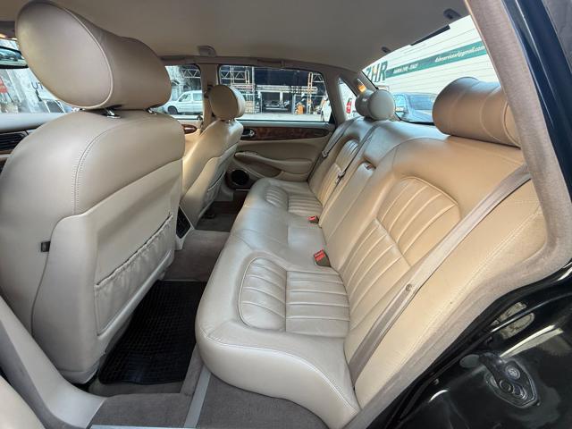 JAGUAR XJ 3.2 cat Executive ISCRITTA ASI