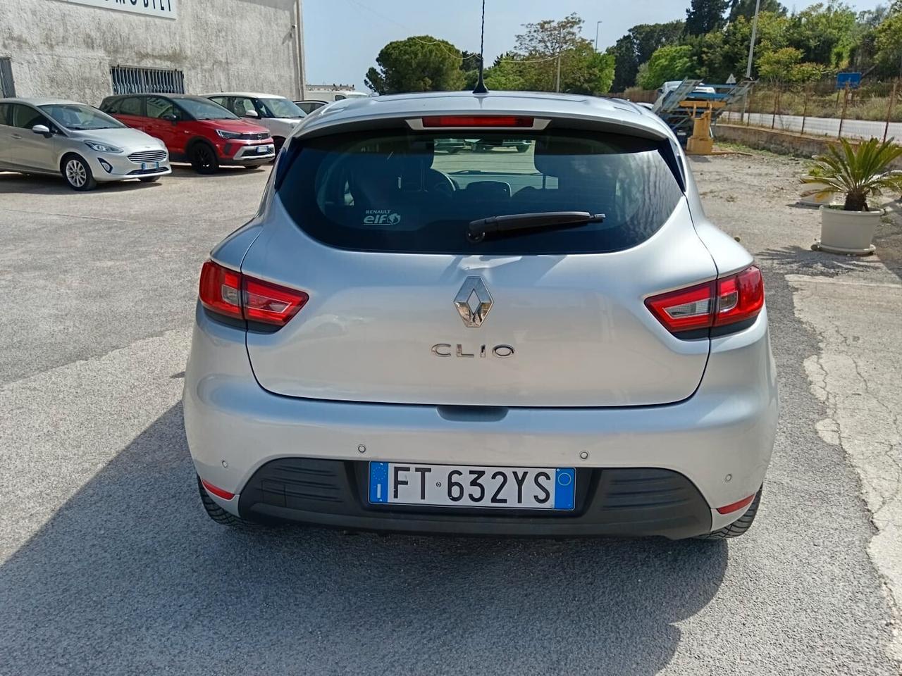 Renault Clio dCi 8V 90 CV EDC 5 porte Moschino Intens CAMBIO AUTOMATICO