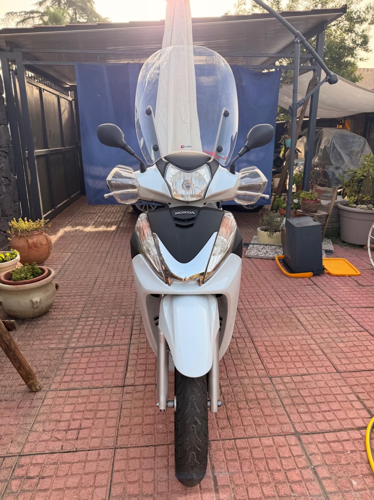 Honda SH 300 i Sport