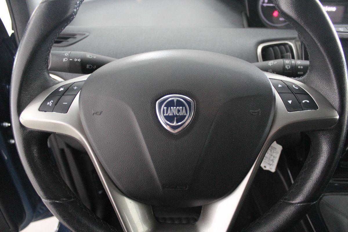 LANCIA - Ypsilon - 1.0 FireFly 5p.S&S Hybryd Gold