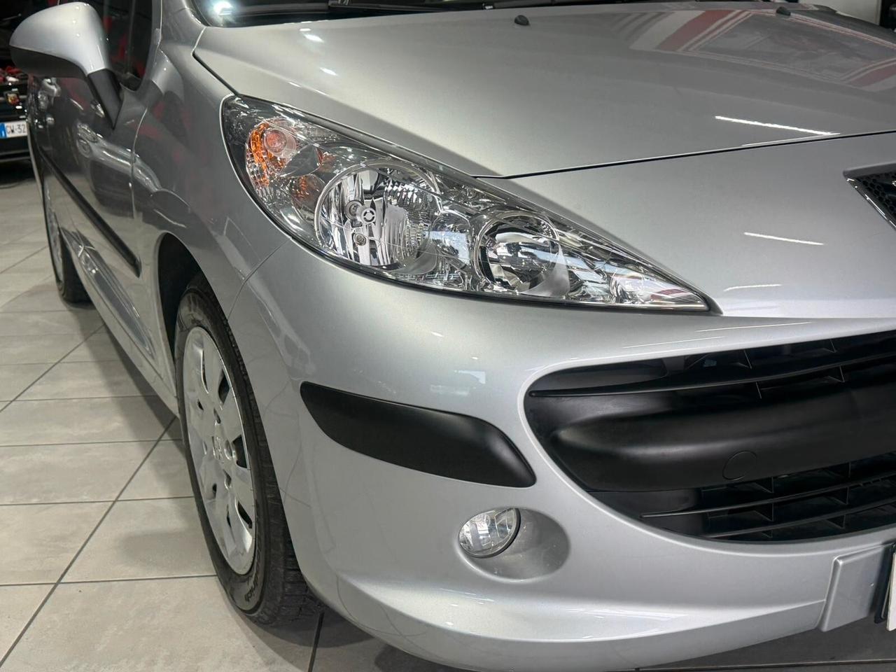 Peugeot 207 1.4 8V 75CV 3p. X Line